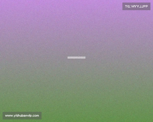 《赛场暴走电竞选手怒掀战桌》